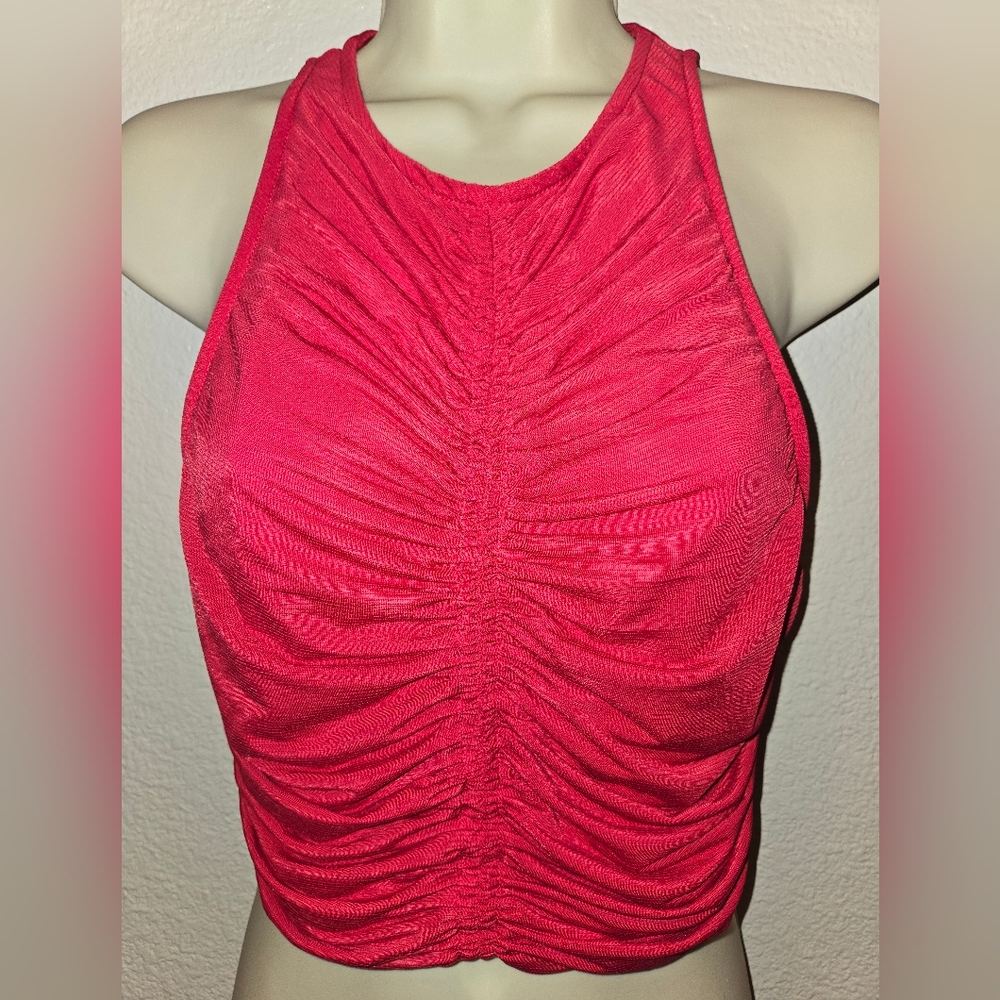 🌟HOUSE OF HARLOW 1960 RUNCHED HOT PINK CROP TOP🌟